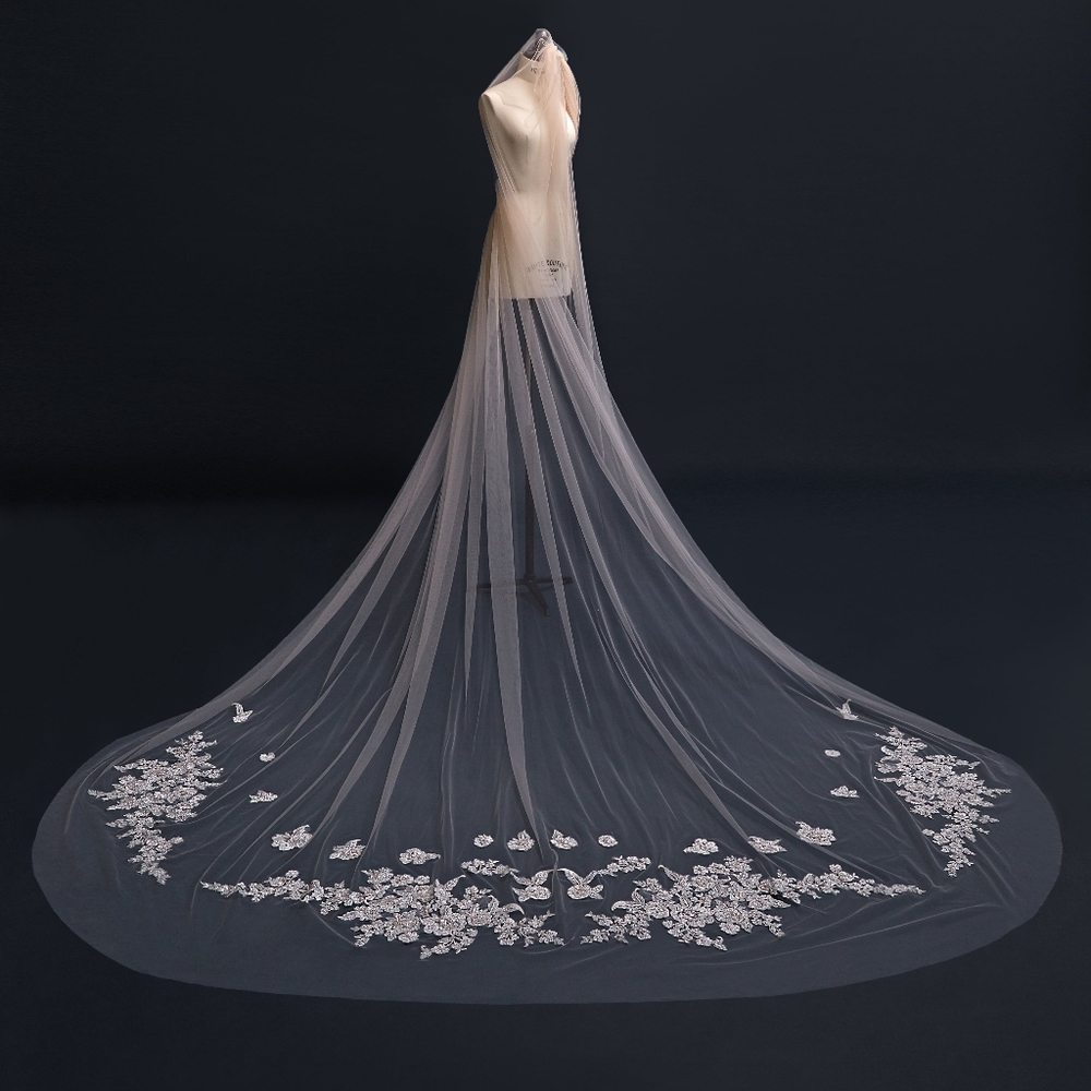 Ghalia Lhav Gia Embroidered Veil